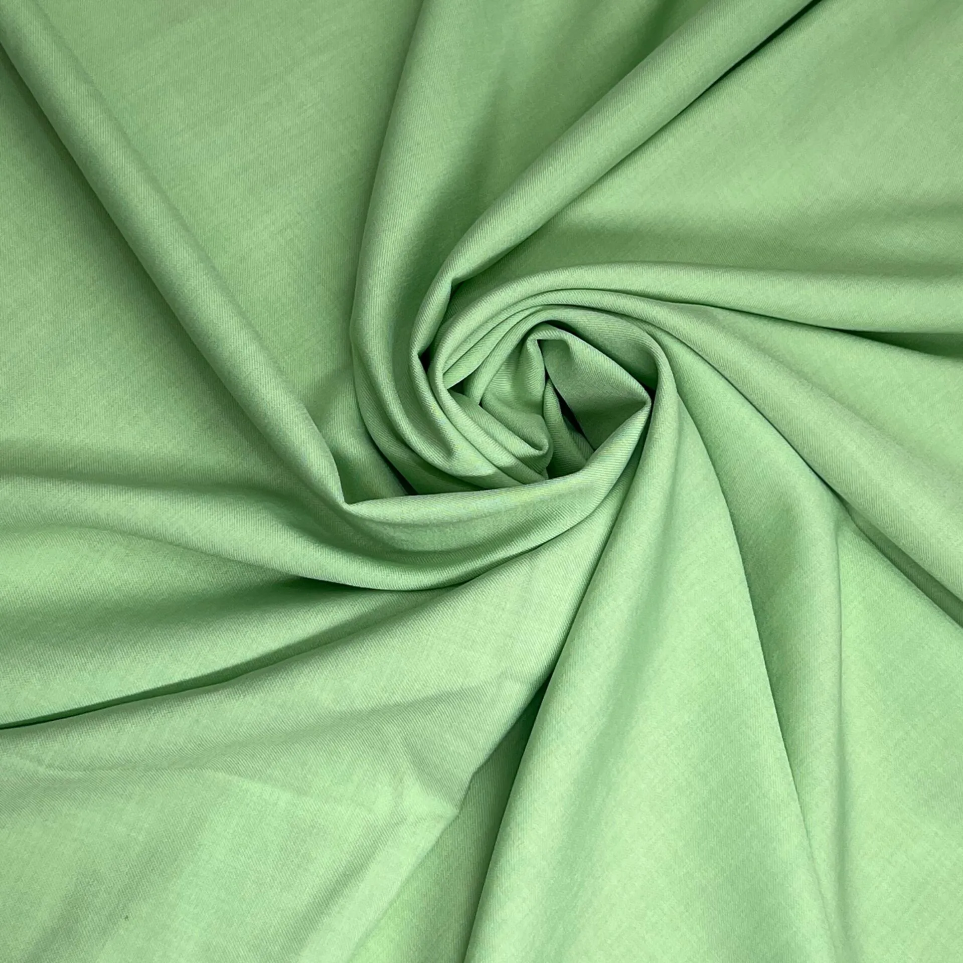 Tecido Alfaiataria Luis Twill Verde Pistache   Gramatura 200g/m²