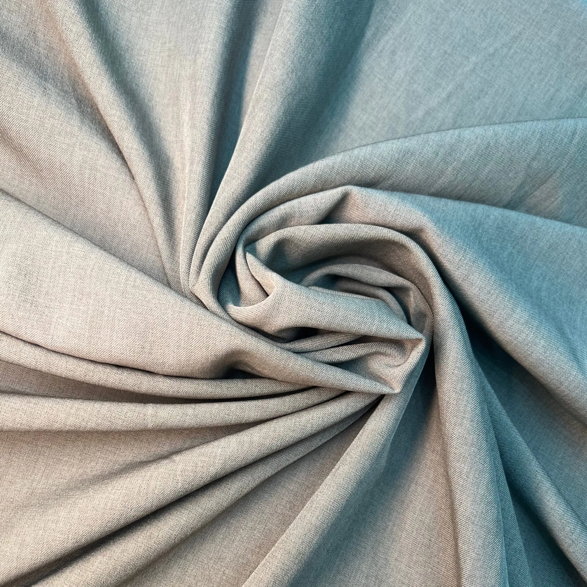 Tecido Alfaiataria Luis Twill Cinza (200g/m²)