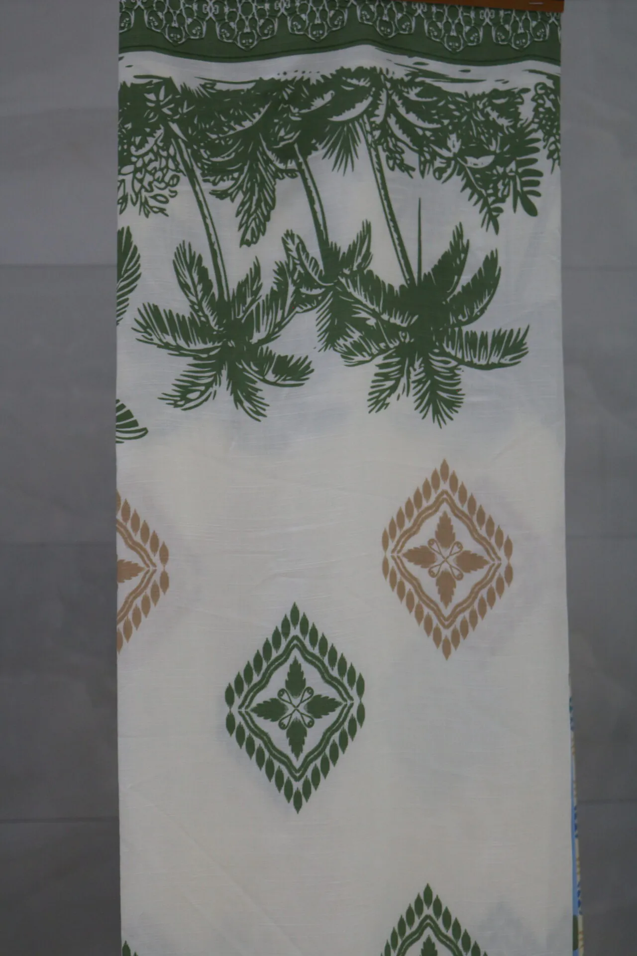 Tecido Viscolinho Estampado 140g/m² REF: RD157-4#